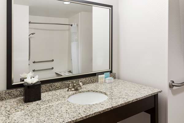  - Hampton Inn Fairmont - I-79, Exit 133