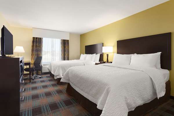  - Hampton Inn Fairmont - I-79, Exit 133