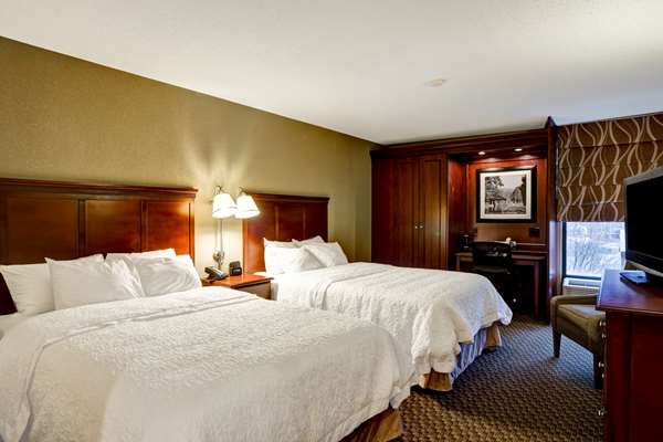  - Hampton Inn Fairmont - I-79, Exit 133