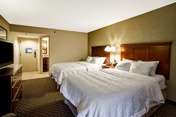  - Hampton Inn Fairmont - I-79, Exit 133