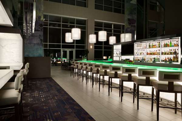 Bar - Embassy Suites Uptown Charlotte
