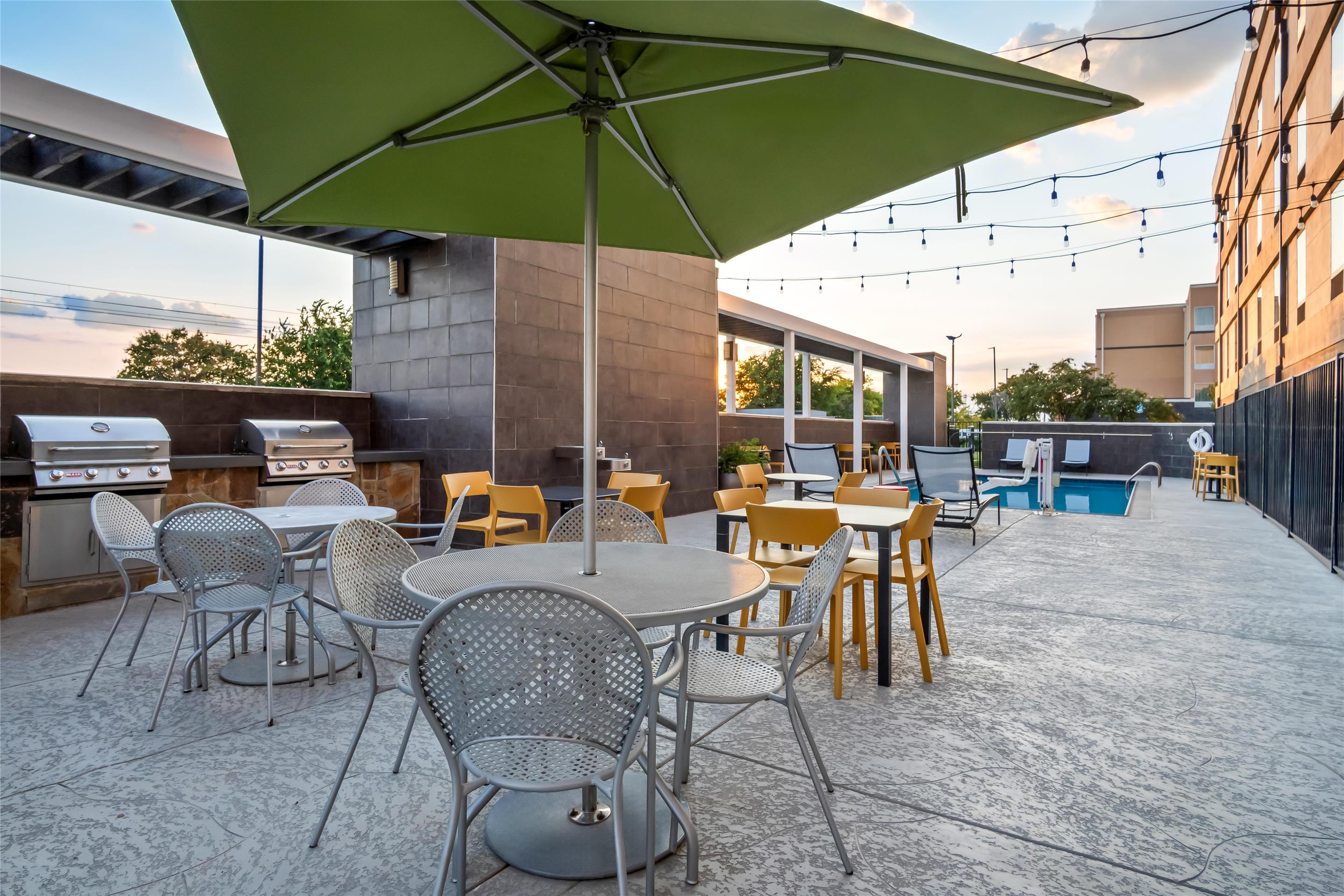 Exterior | Home2 Suites by Hilton Irving / DFW Airport North