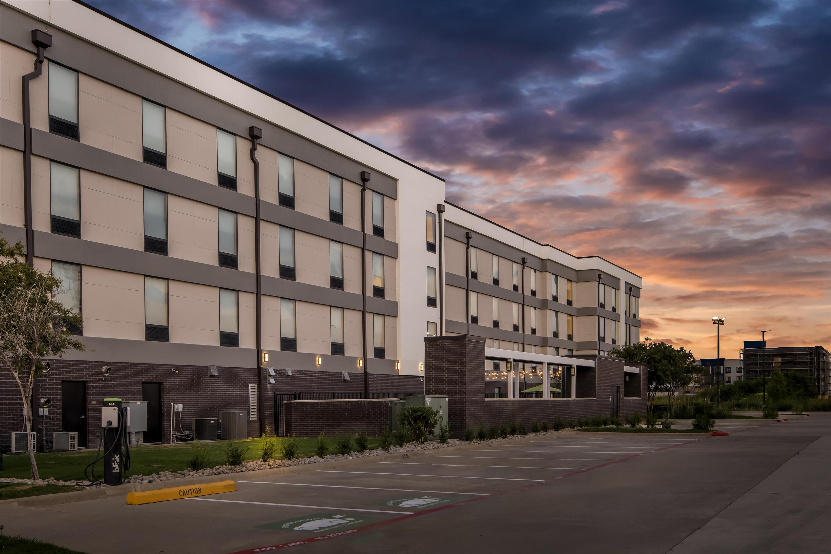 Exterior | Home2 Suites by Hilton Irving / DFW Airport North