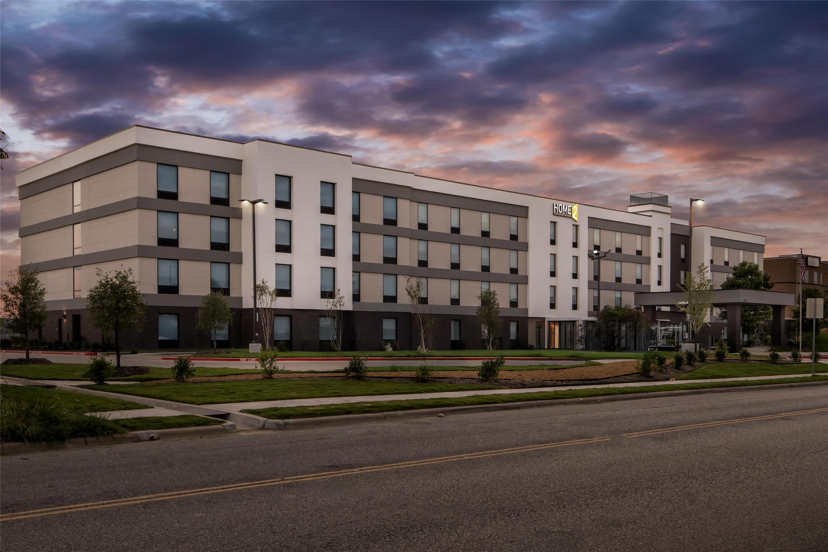 Exterior | Home2 Suites by Hilton Irving / DFW Airport North