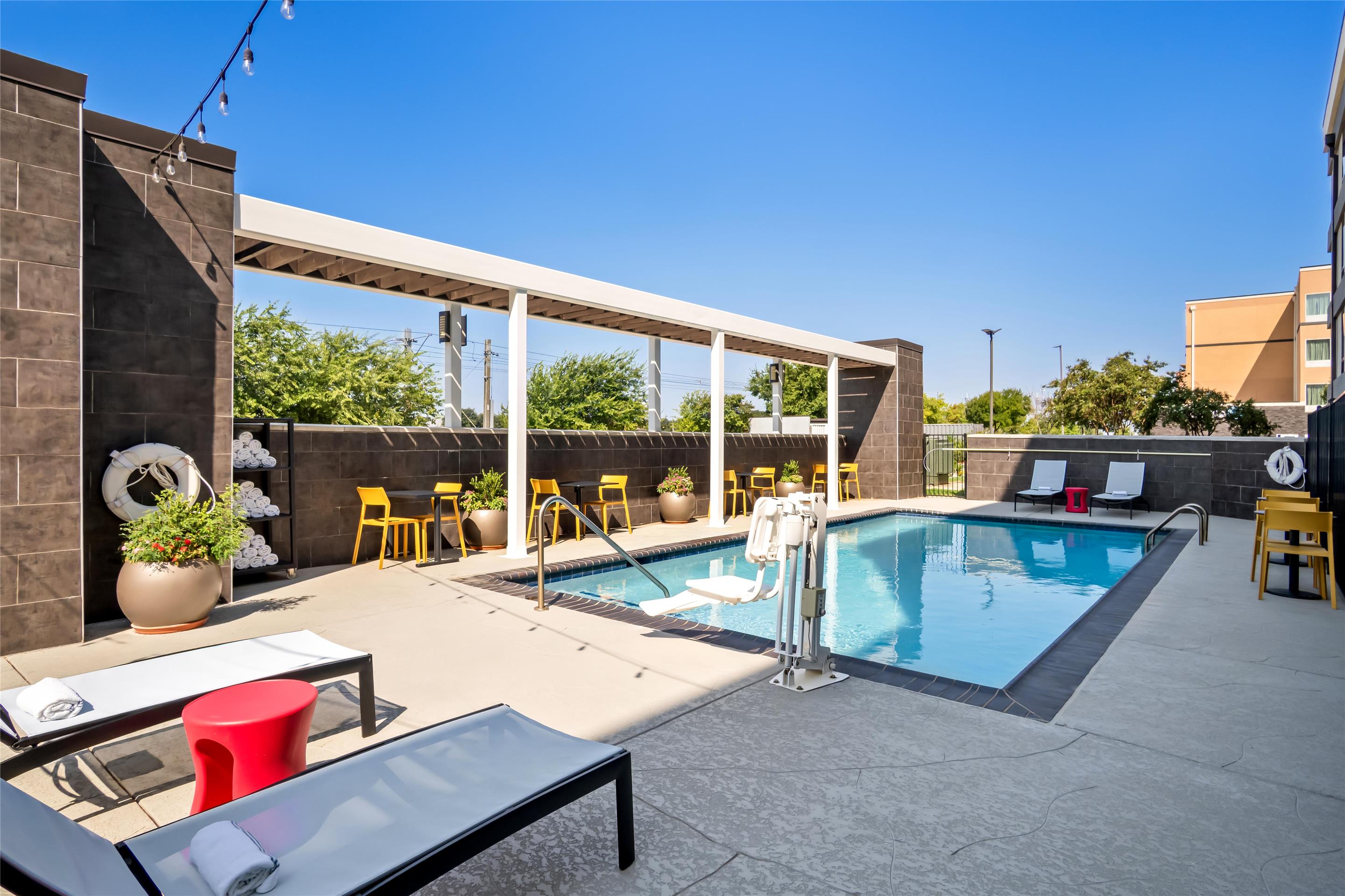 Pool | Home2 Suites by Hilton Irving / DFW Airport North