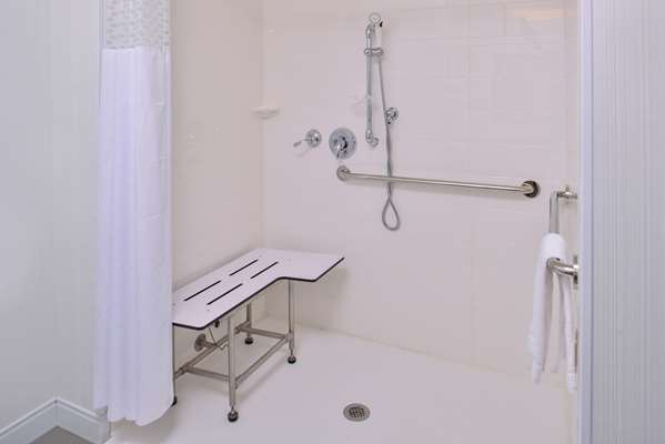  - Hampton Inn Altoona - I-80, Exit 143