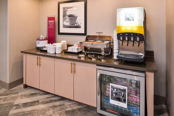 Amenities - Hampton Inn Altoona - I-80, Exit 143