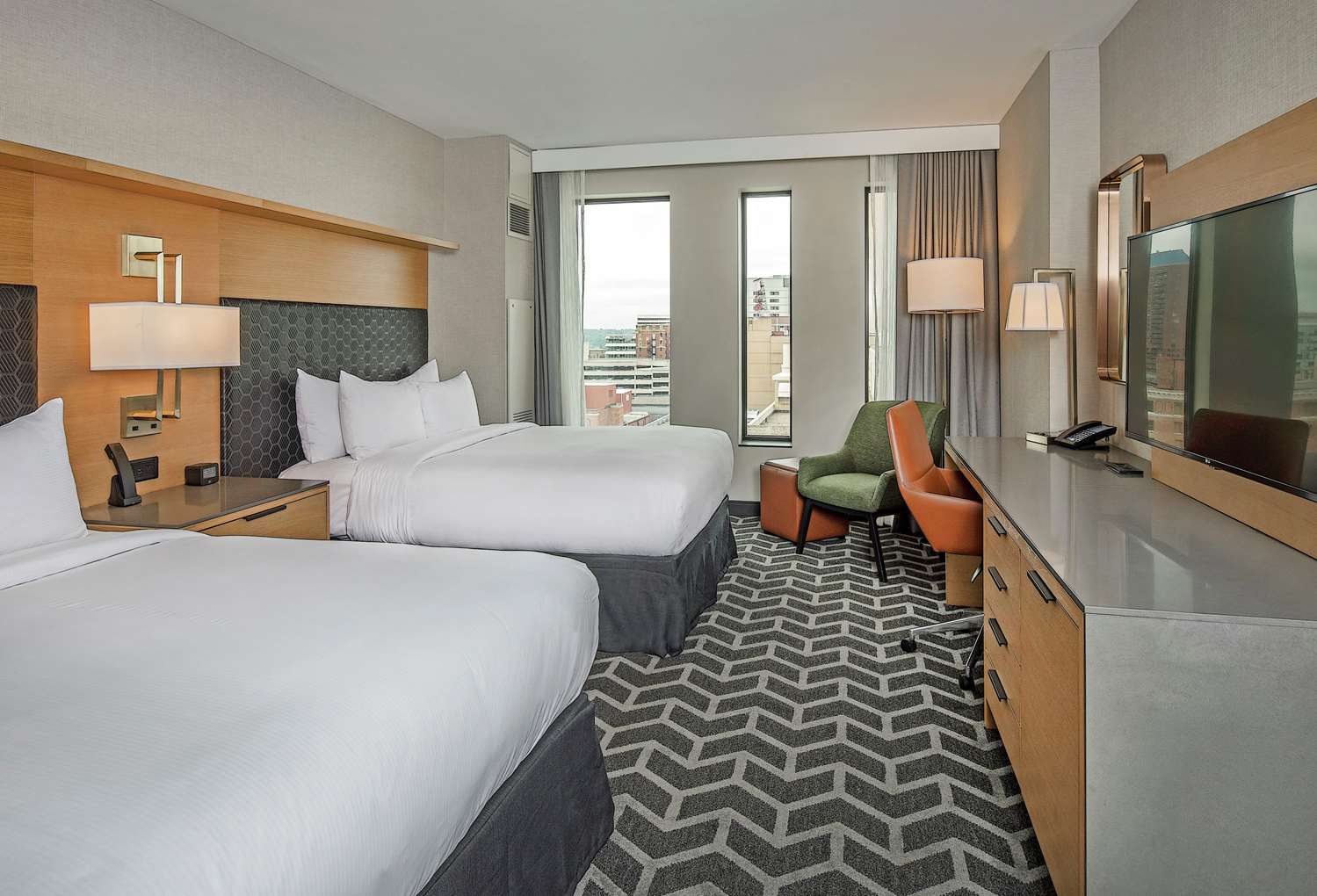 Hilton Hotel Downtown Des Moines, IA See Discounts