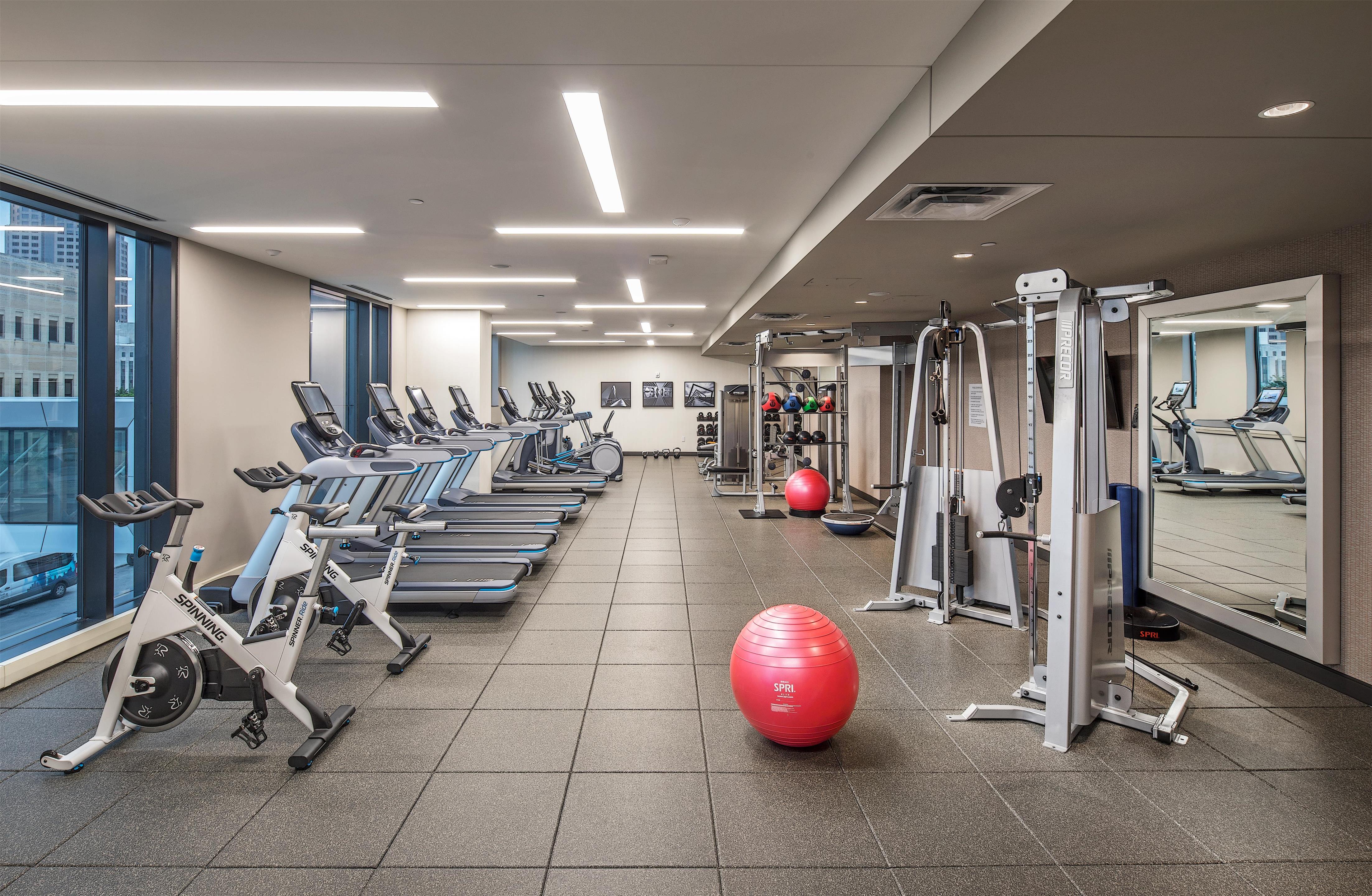 Health club fitness center gym | Hilton Des Moines Downtown