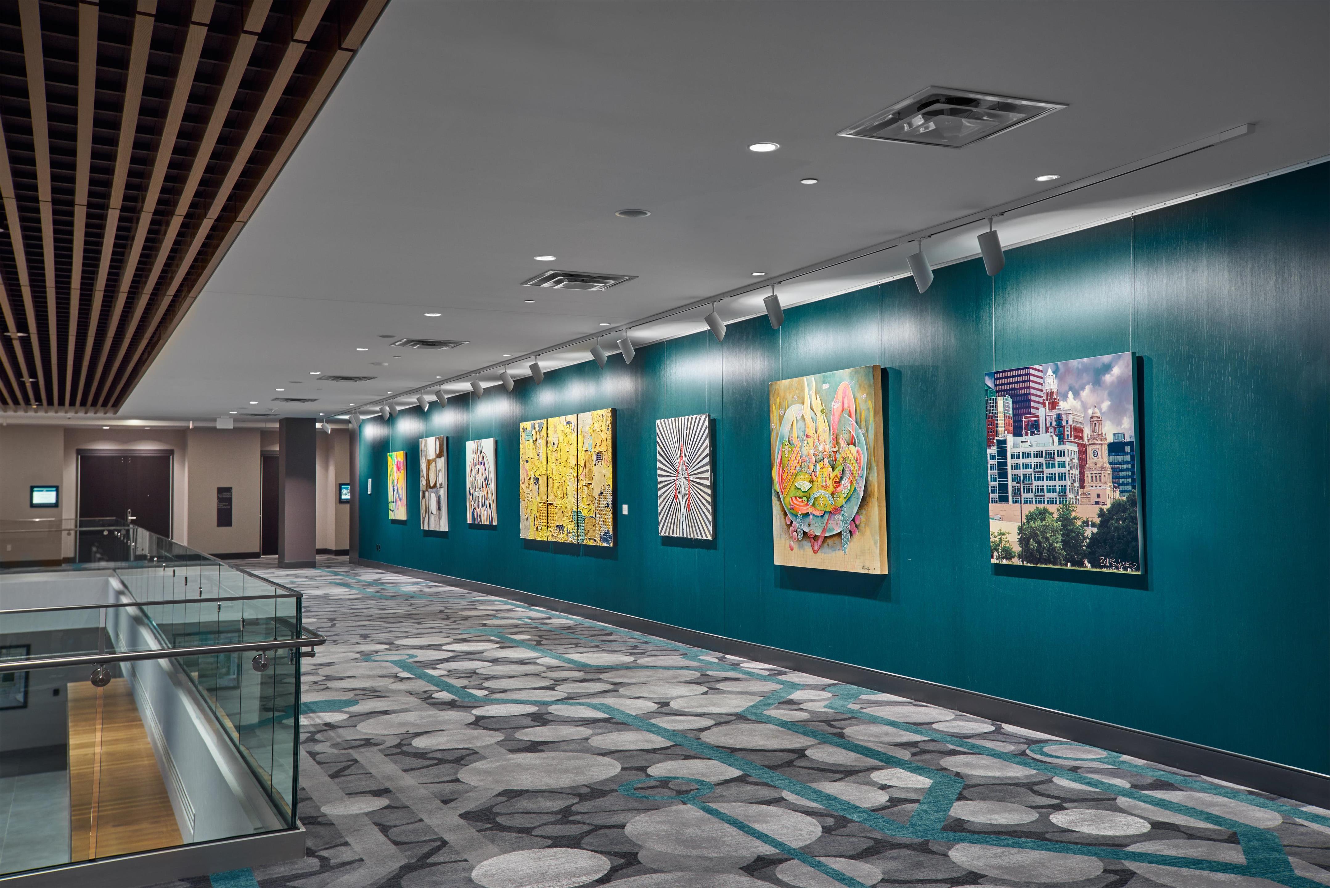 Lobby | Hilton Des Moines Downtown