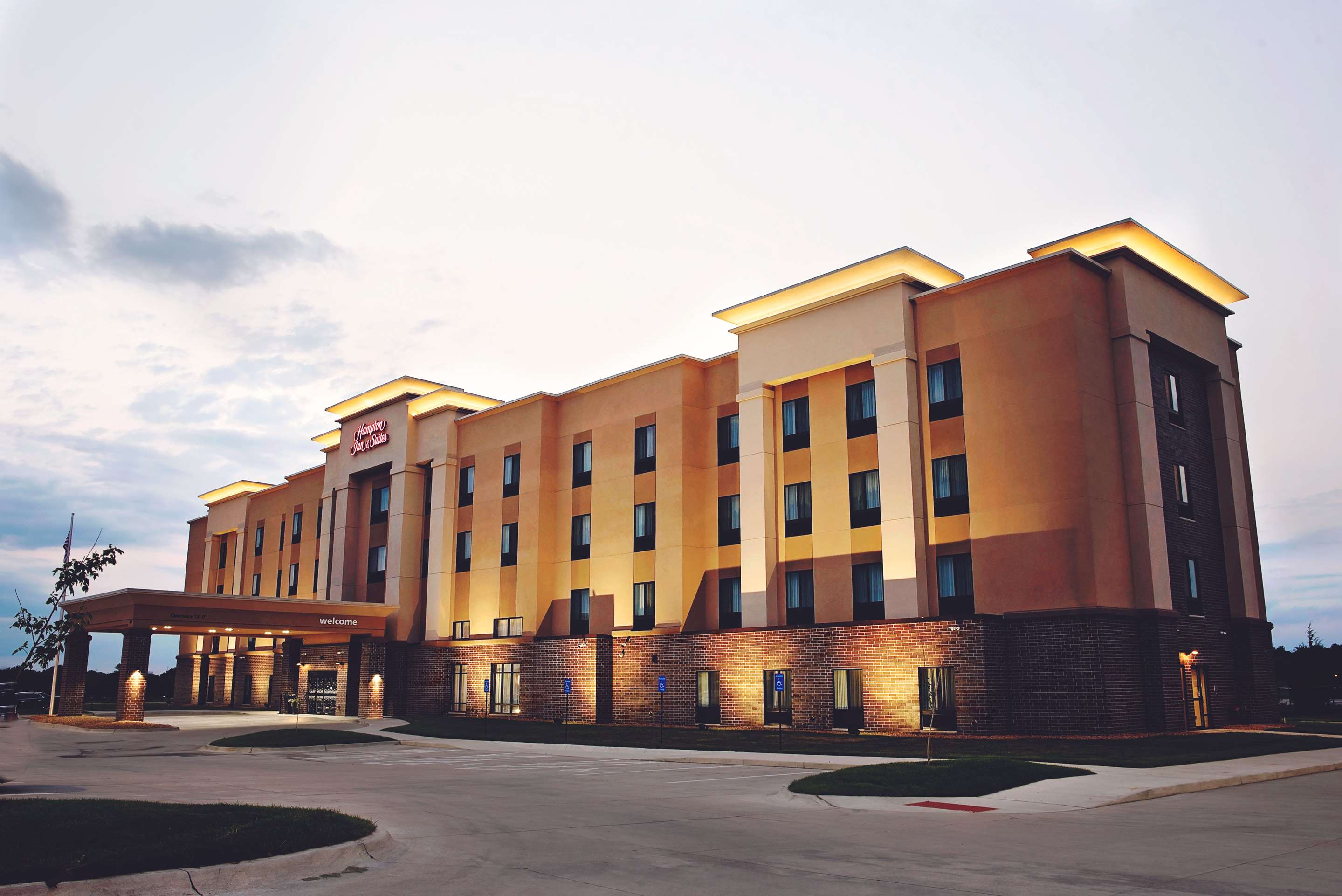 Exterior | Hampton Inn & Suites Des Moines/Urbandale Ia