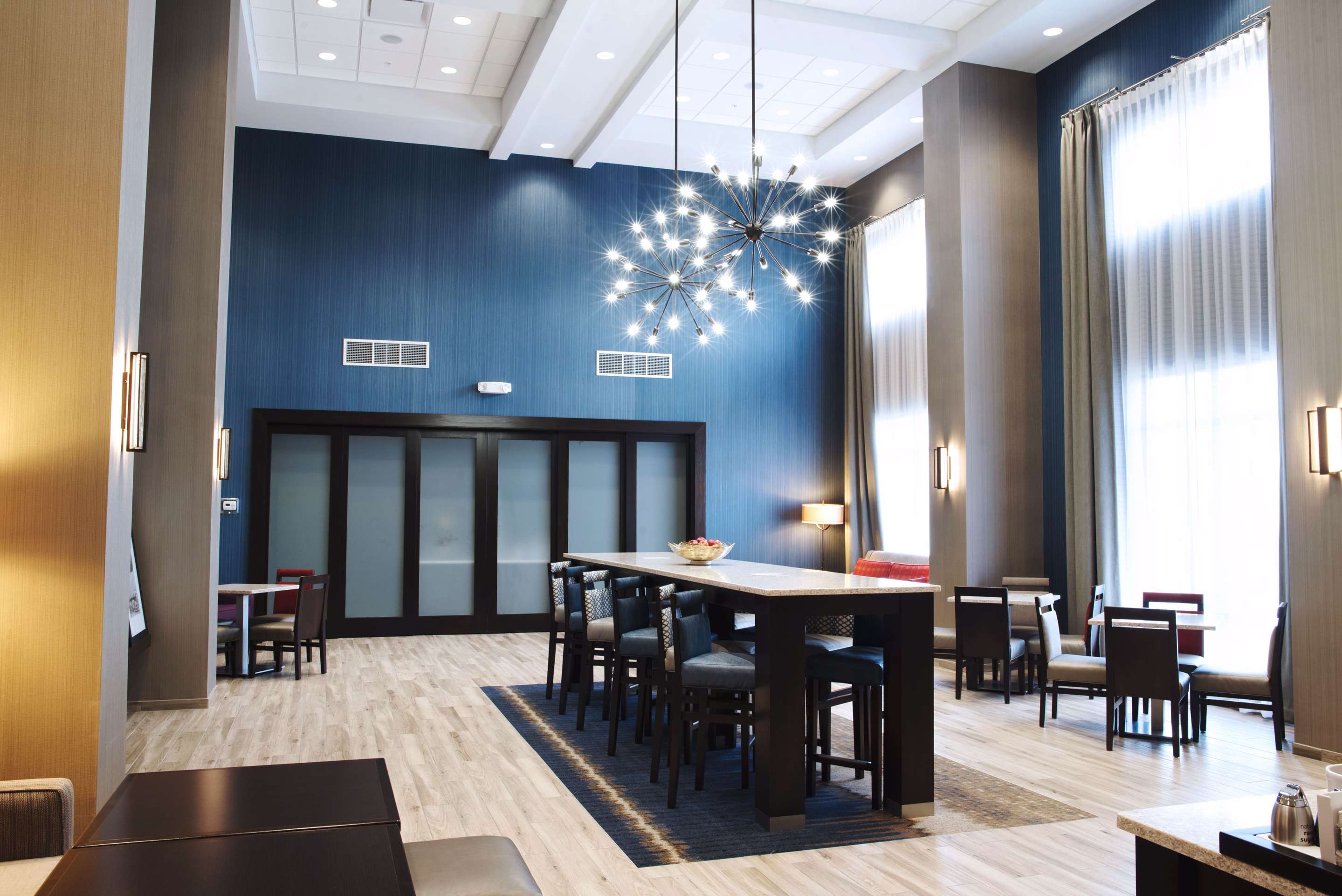 Lobby | Hampton Inn & Suites Des Moines/Urbandale Ia