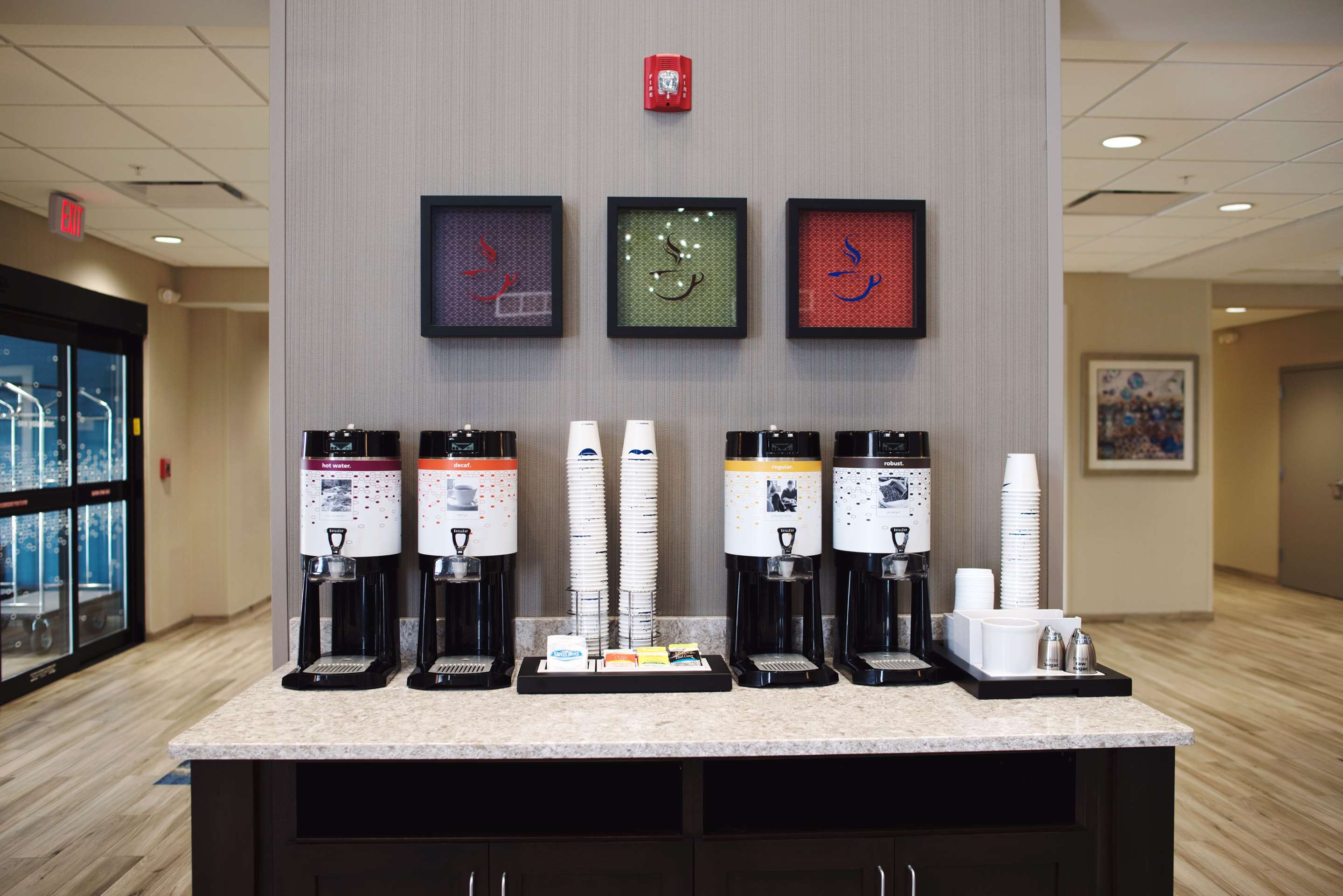 Restaurant | Hampton Inn & Suites Des Moines/Urbandale Ia