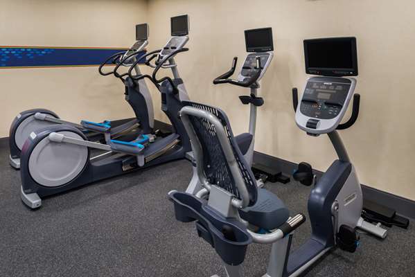 Fitness/ Exercise Room - Hampton Inn & Suites Wixom - I-96, Exit 159