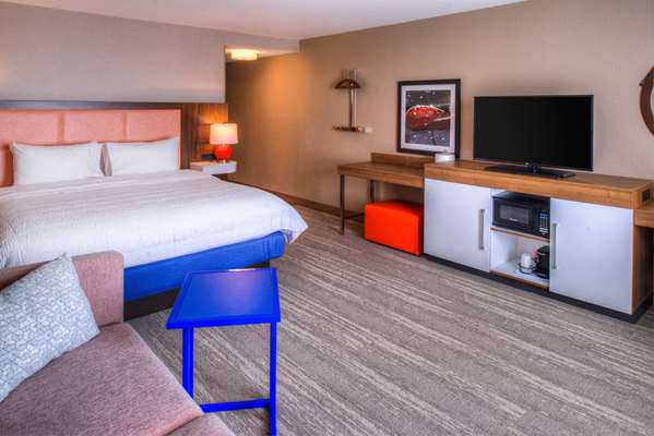 - Hampton Inn & Suites Wixom - I-96, Exit 159