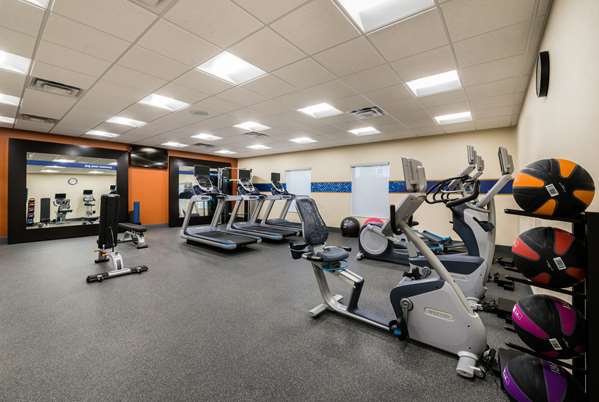 Fitness/ Exercise Room - Hampton Inn & Suites Wixom - I-96, Exit 159