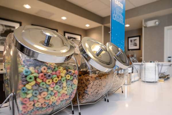 Restaurant - Hampton Inn Brighton