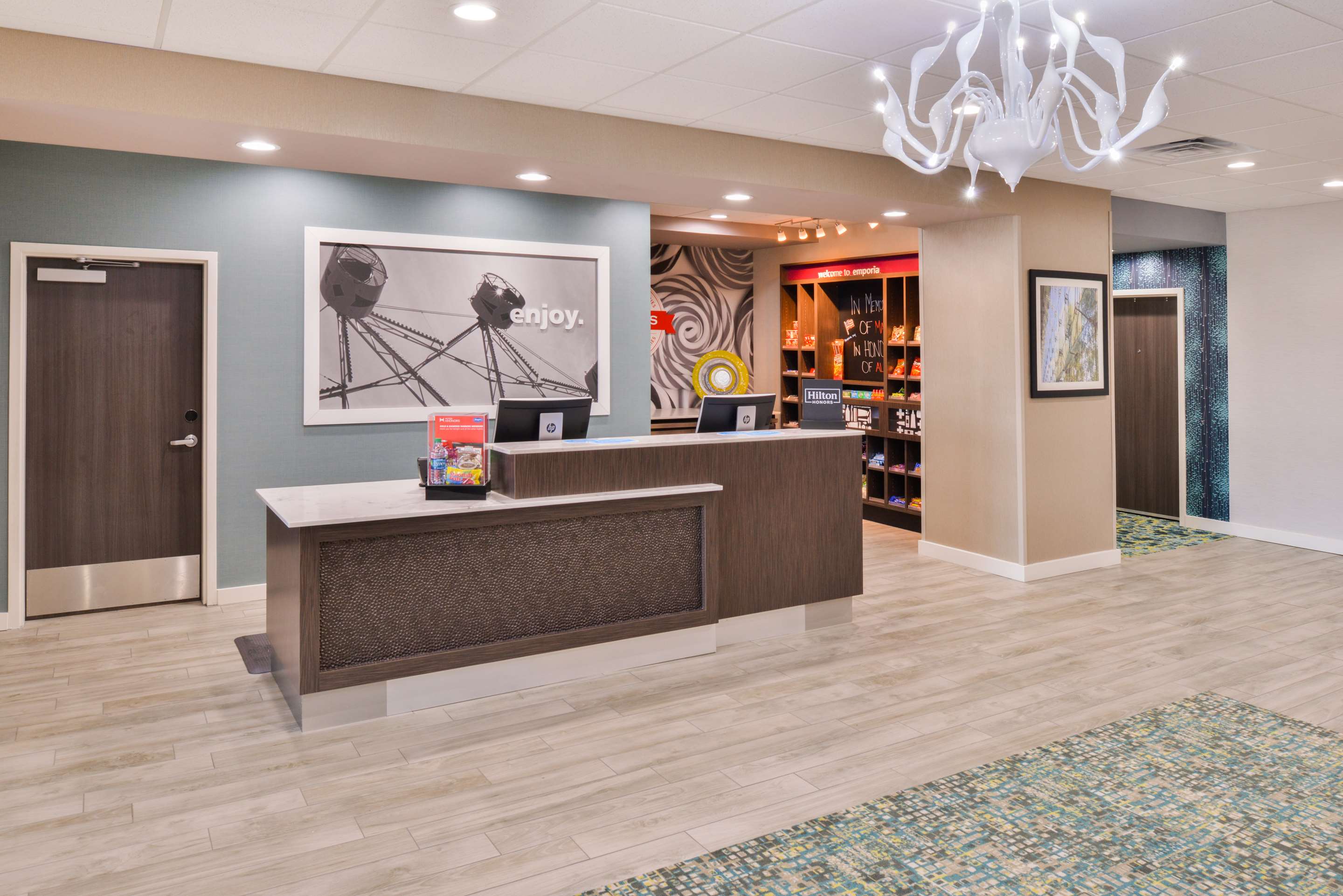 Reception | Hampton Inn Emporia