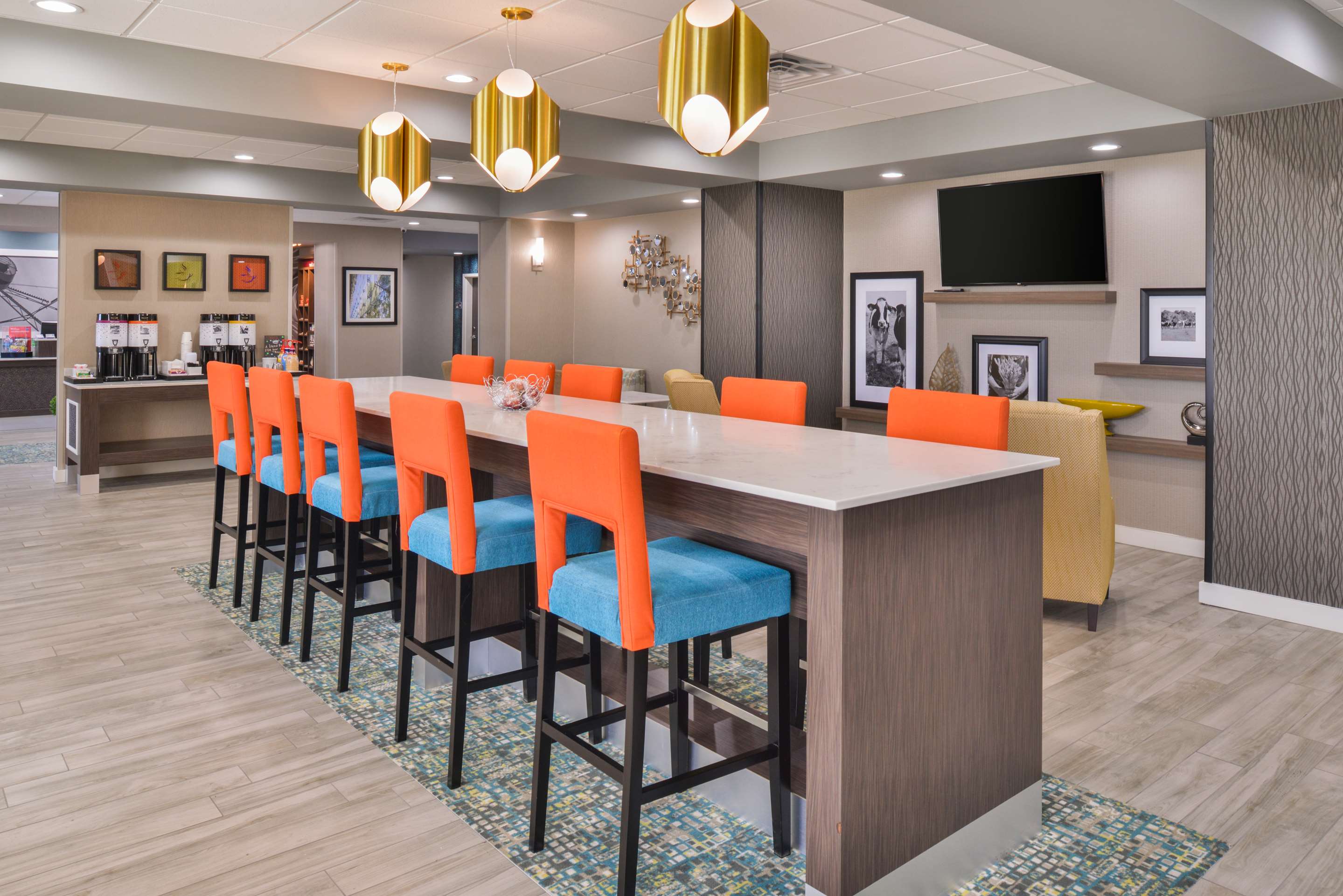 Restaurant | Hampton Inn Emporia