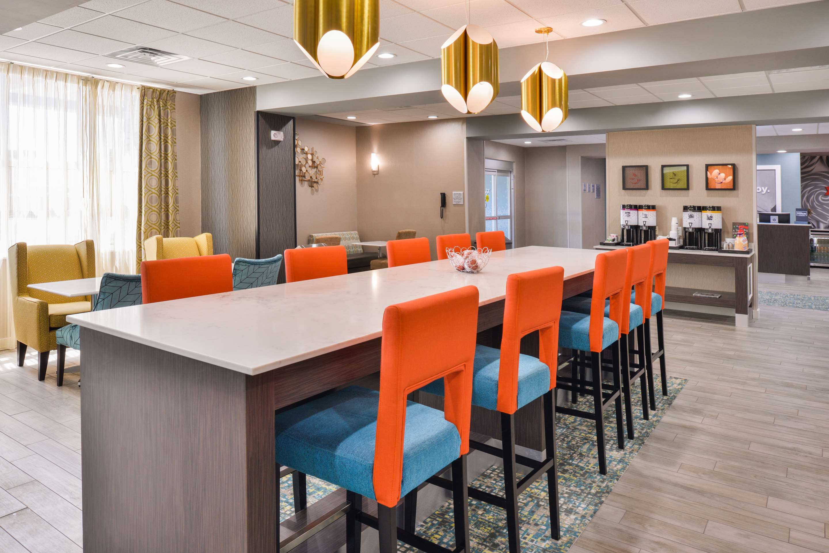 Restaurant | Hampton Inn Emporia