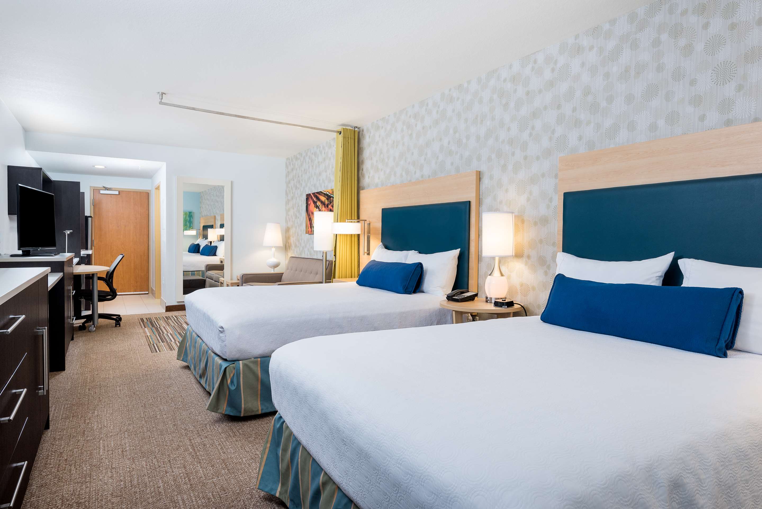 Guest room