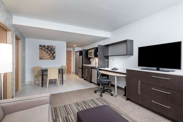  - Home2 Suites by Hilton Dania Beach - I-95, Exit 22