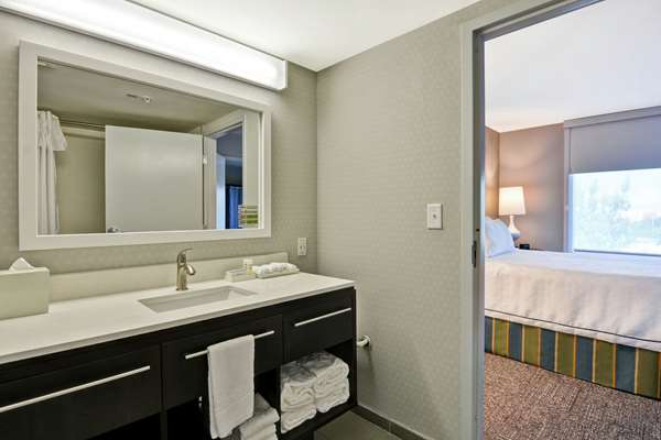 - Home2 Suites by Hilton Miramar - I-75, Exit 7