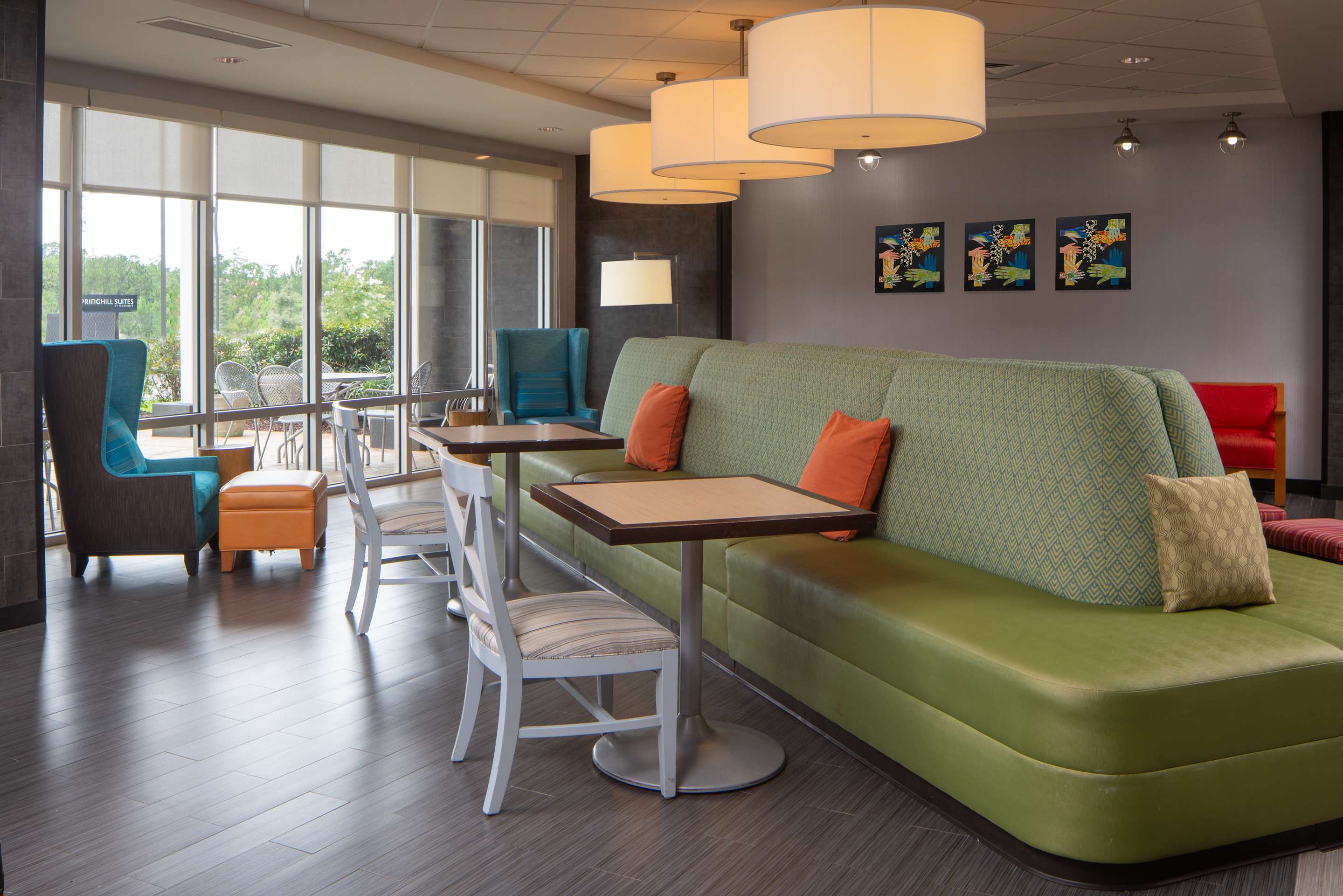 Lobby | Home2 Suites by Hilton Gulfport I-10
