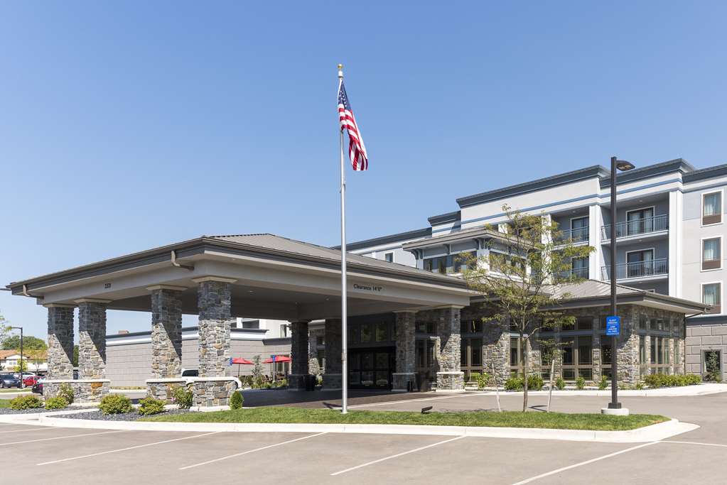 Hilton Garden Inn Grand Rapids Airport
