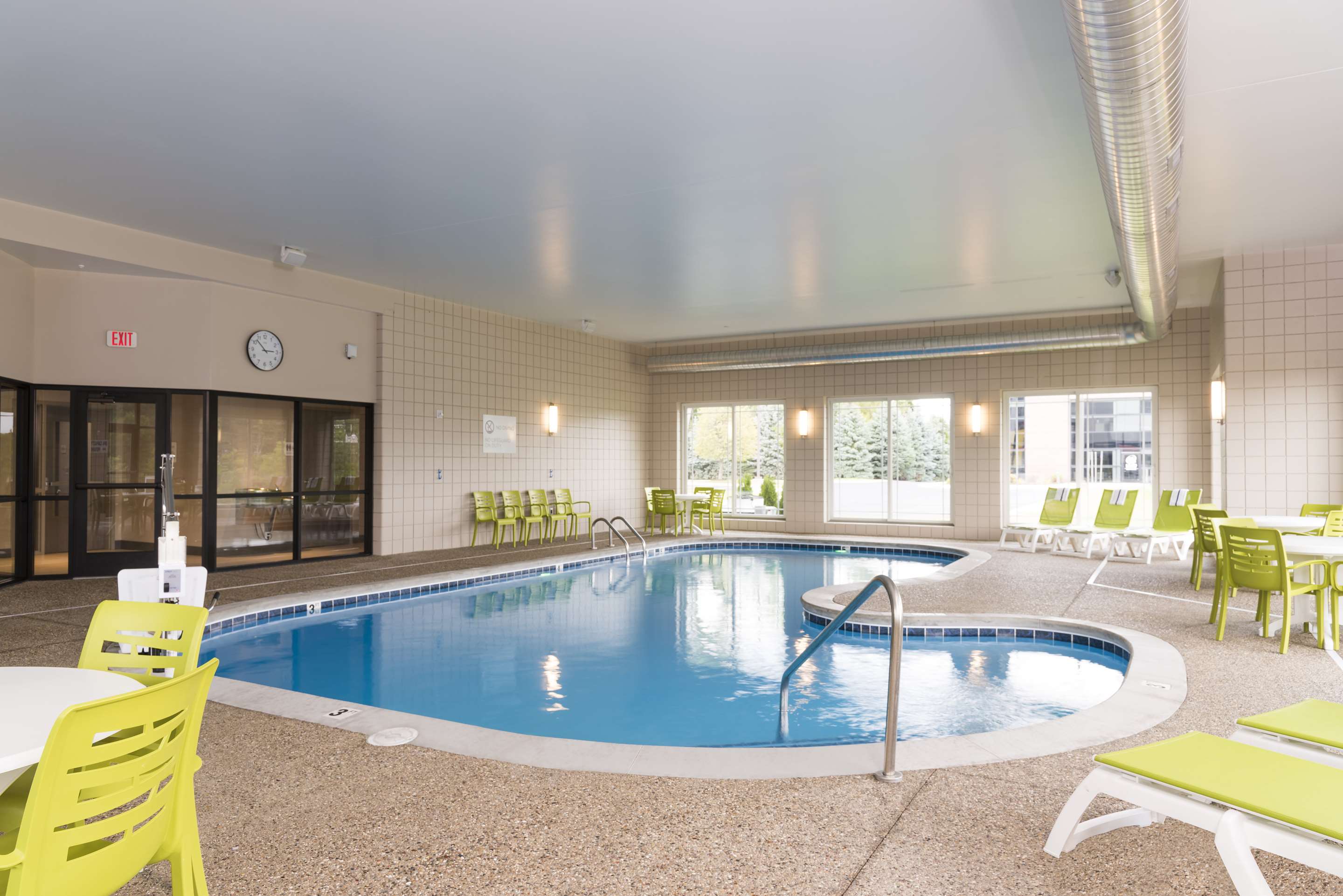 Pool | Hilton Garden Inn Grand Rapids East