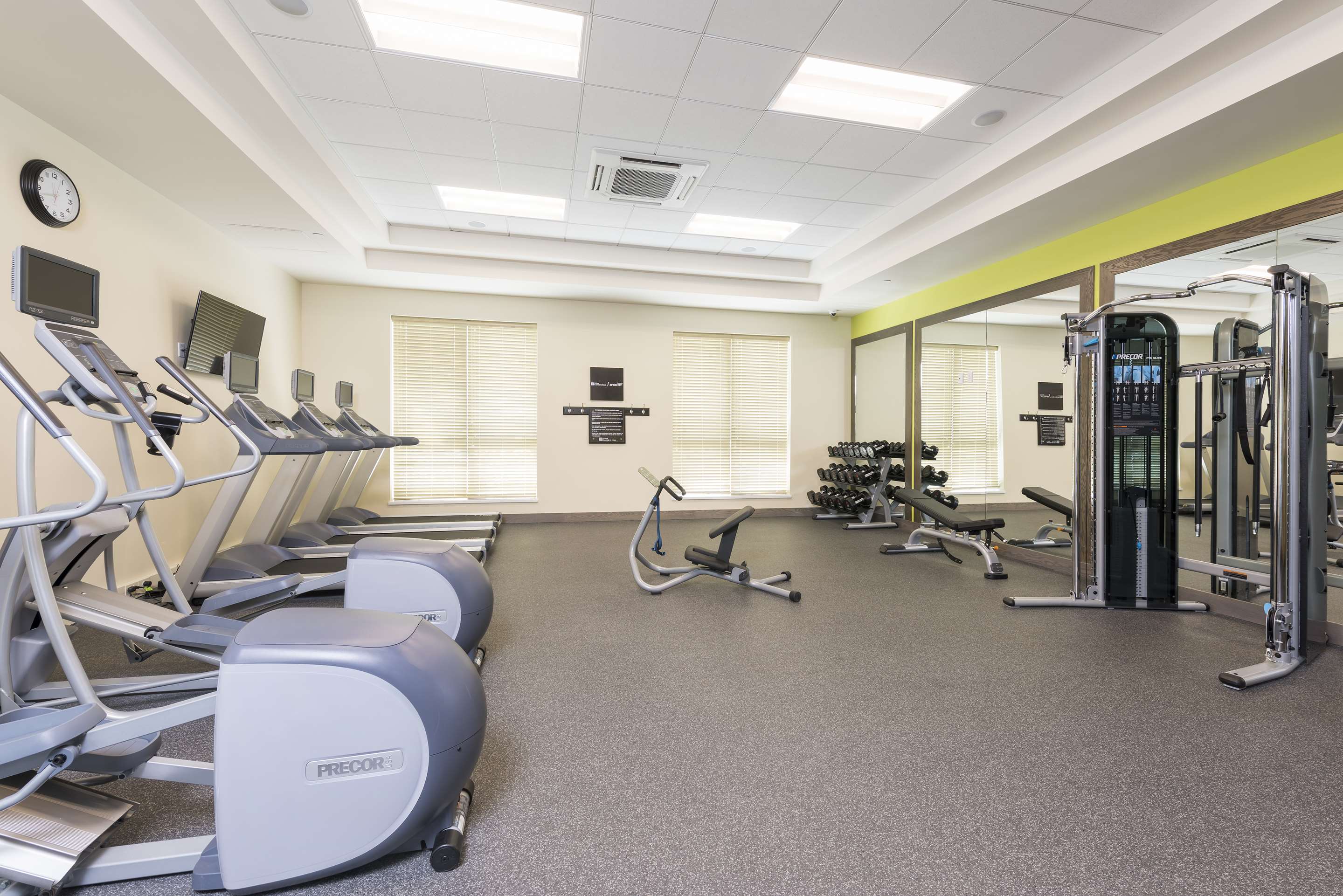 Health club fitness center gym | Hilton Garden Inn Grand Rapids East