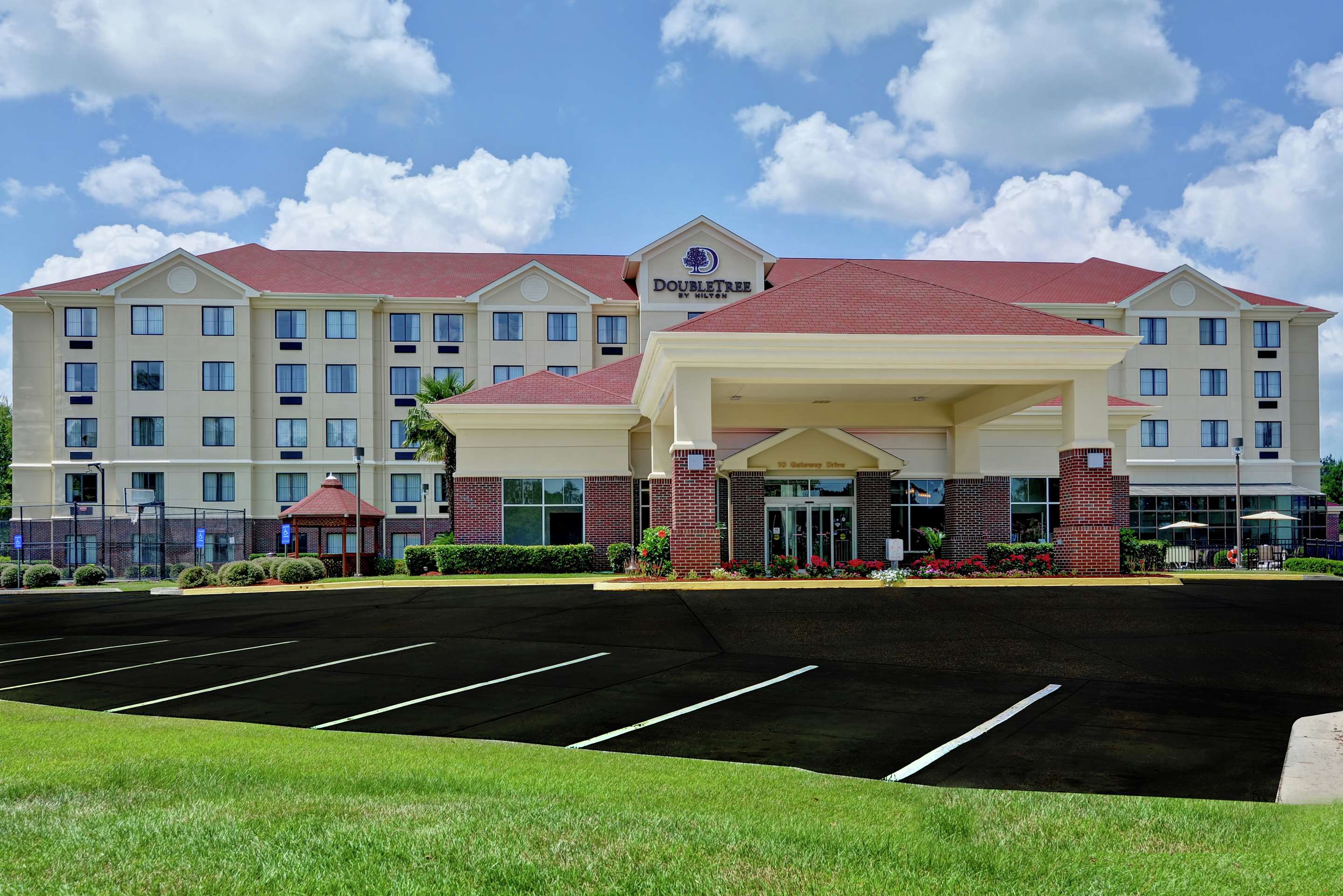 Exterior | Doubletree by Hilton Hattiesburg, MS