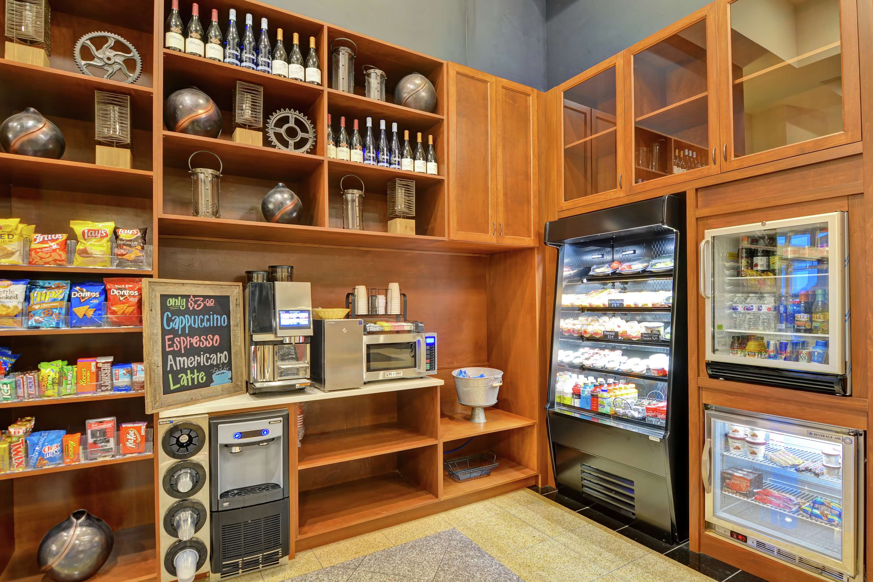 Restaurant | Doubletree by Hilton Hattiesburg, MS