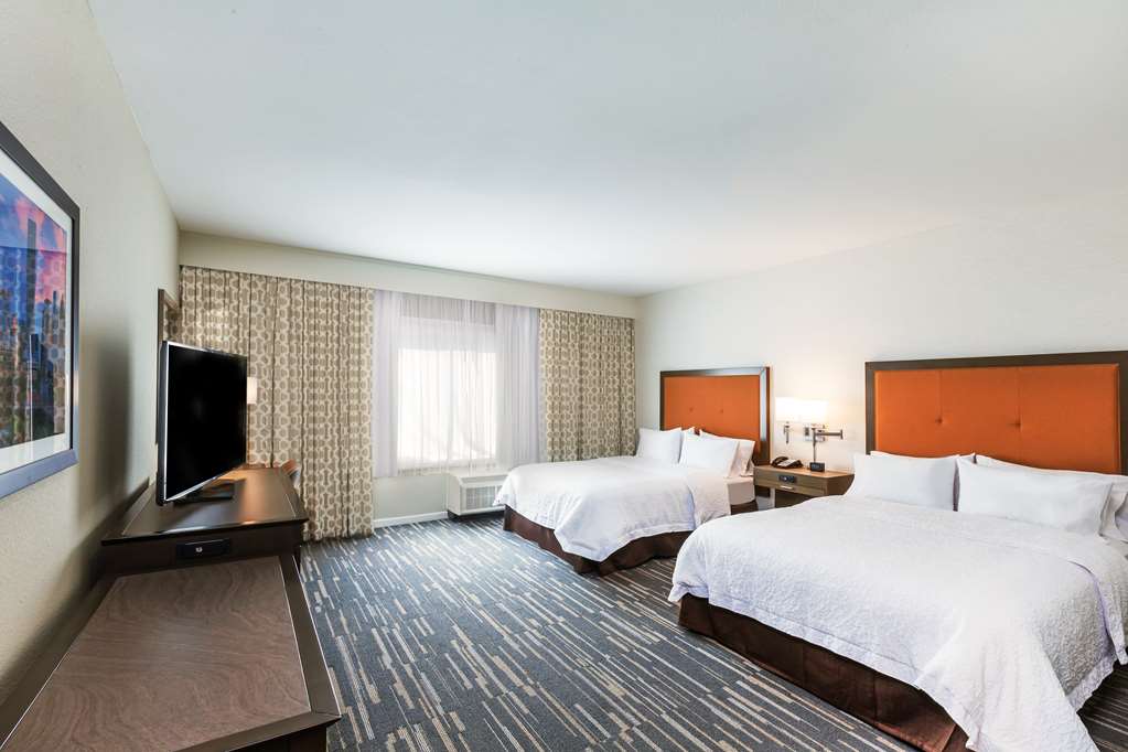 Hampton Inn & Suites Houston Atascocita Room Type - 2QN MOB HEARING ACC TUB NS