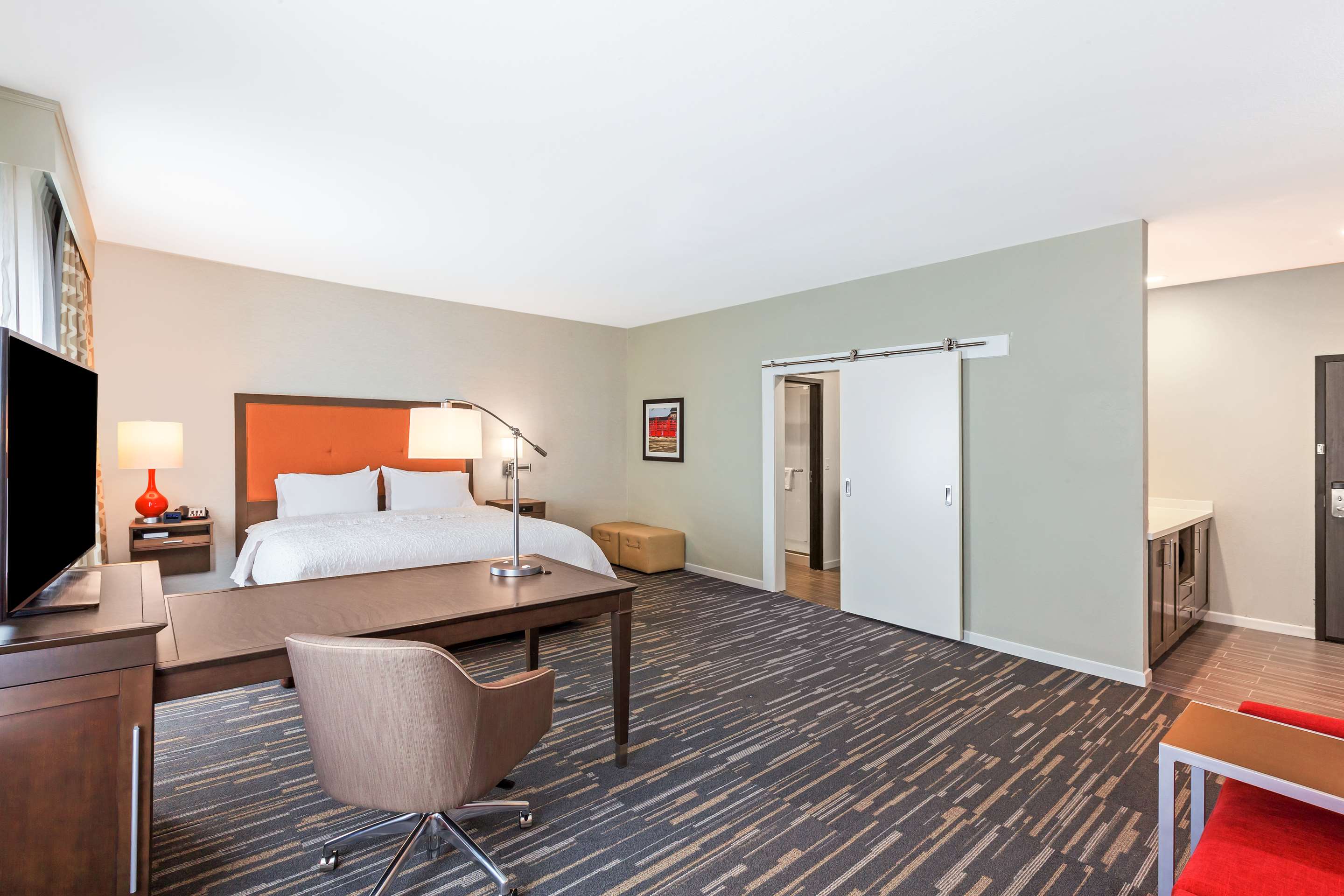 Guest room