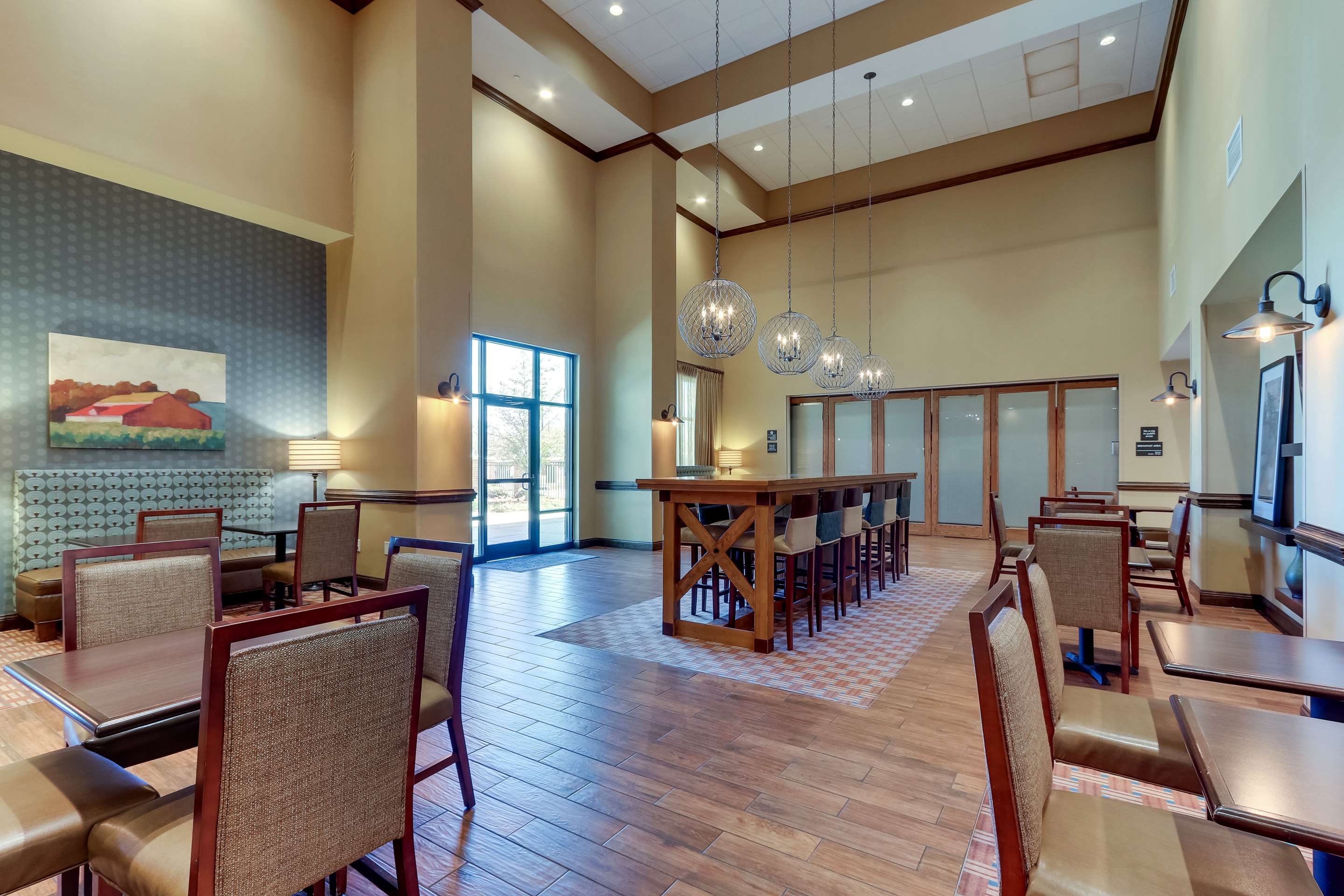 Breakfast Area | Hampton Inn & Suites Hartsville