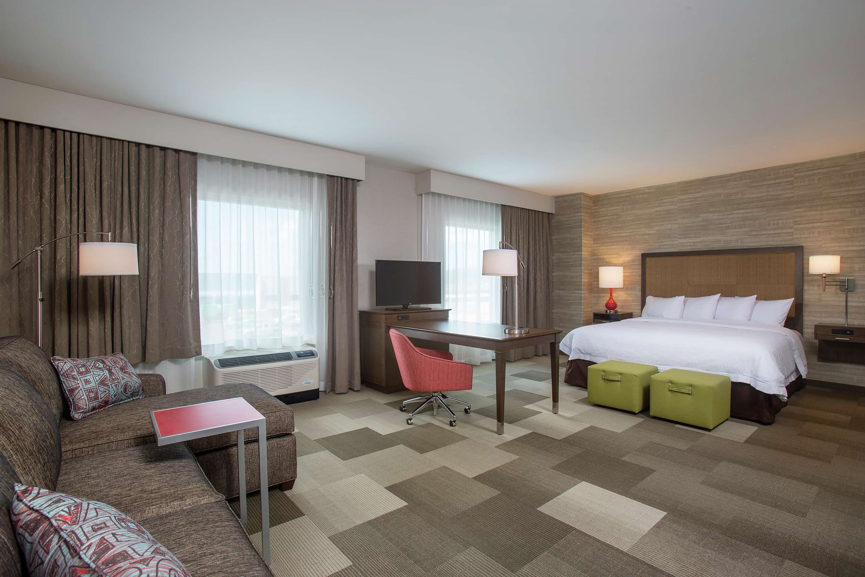 Guest room