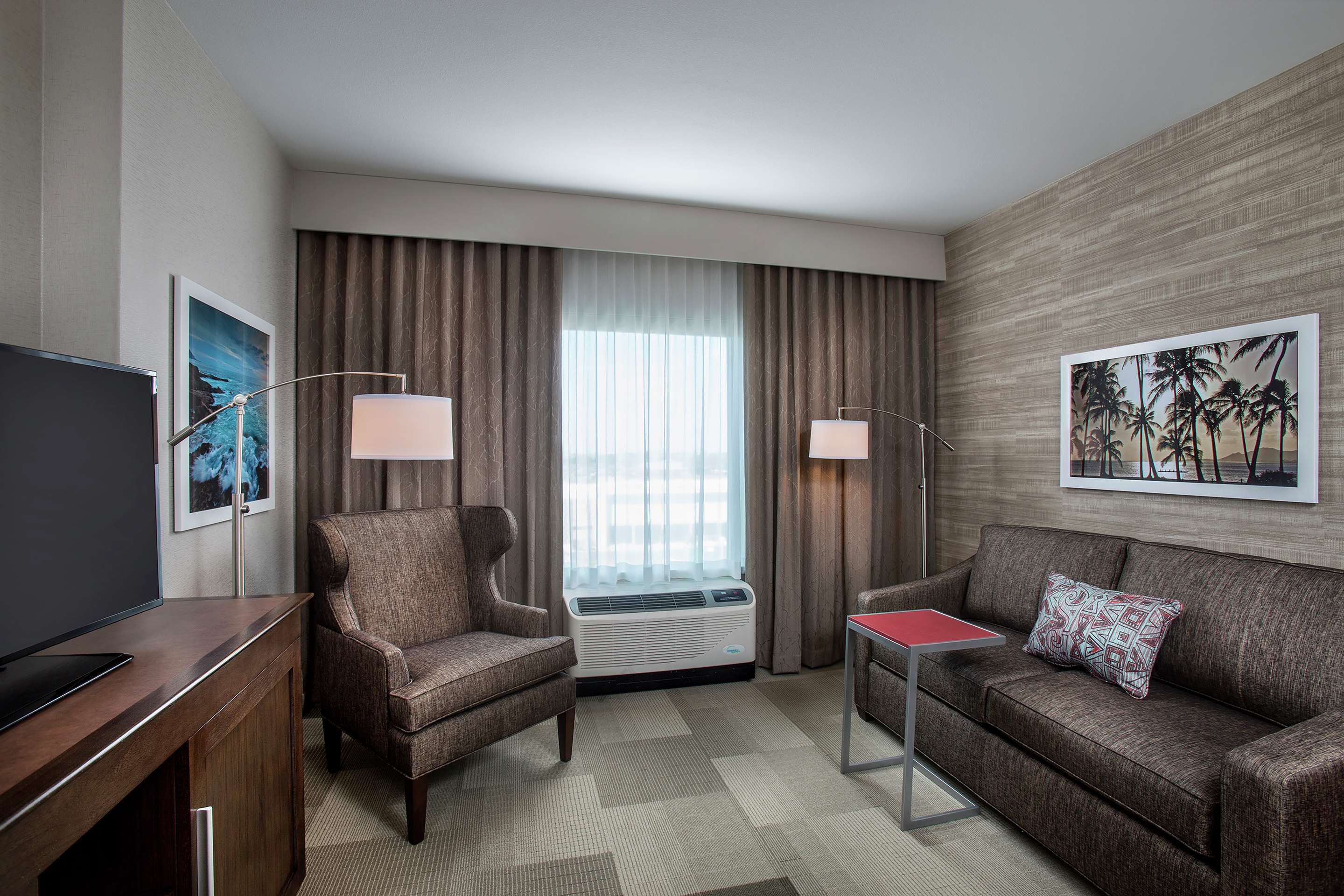 Guest room