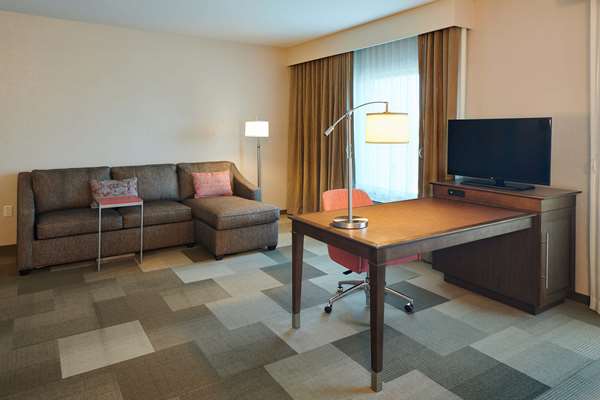  - Hampton Inn & Suites Kapolei