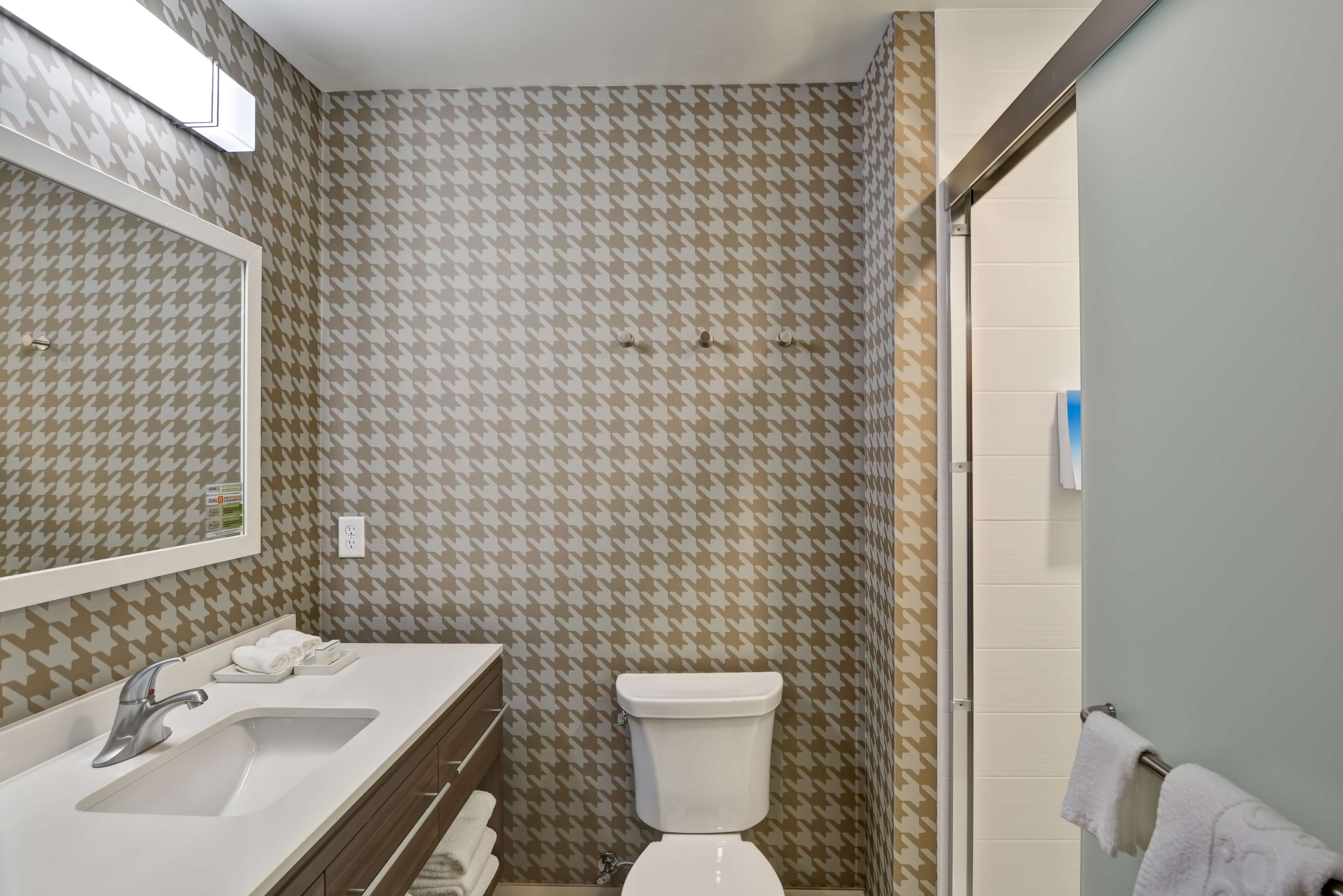 Home2 Suites by Hilton Lafayette, IN Room Type - 1KG HEARING ACC STUDIO NS