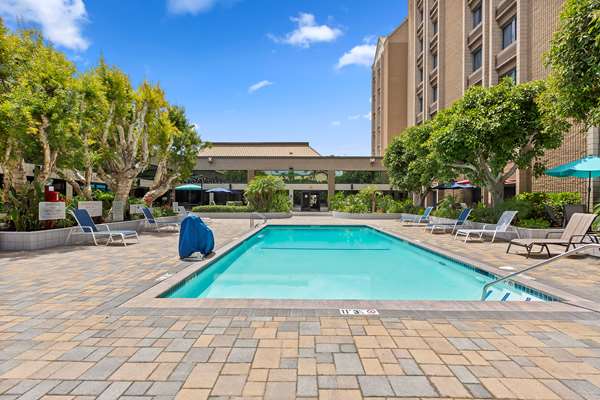 Pool - DoubleTree by Hilton Hotel Whittier