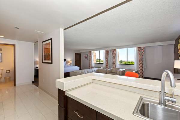  - DoubleTree by Hilton Hotel Whittier