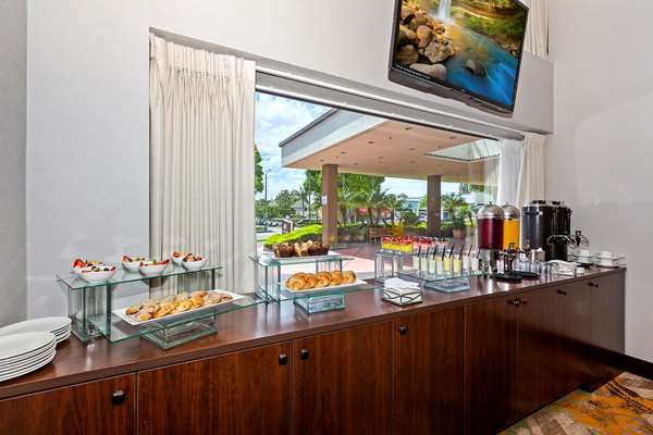 Amenities - DoubleTree by Hilton Hotel Whittier