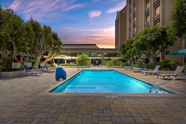 Pool - DoubleTree by Hilton Hotel Whittier