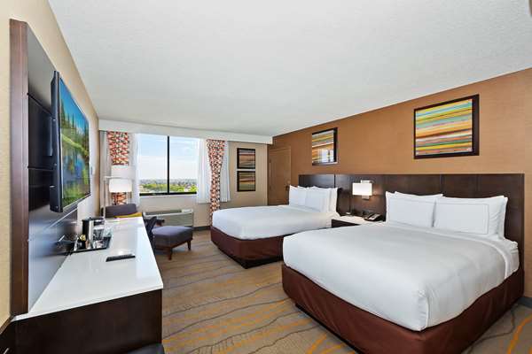  - DoubleTree by Hilton Hotel Whittier