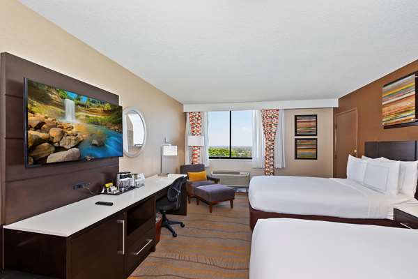  - DoubleTree by Hilton Hotel Whittier
