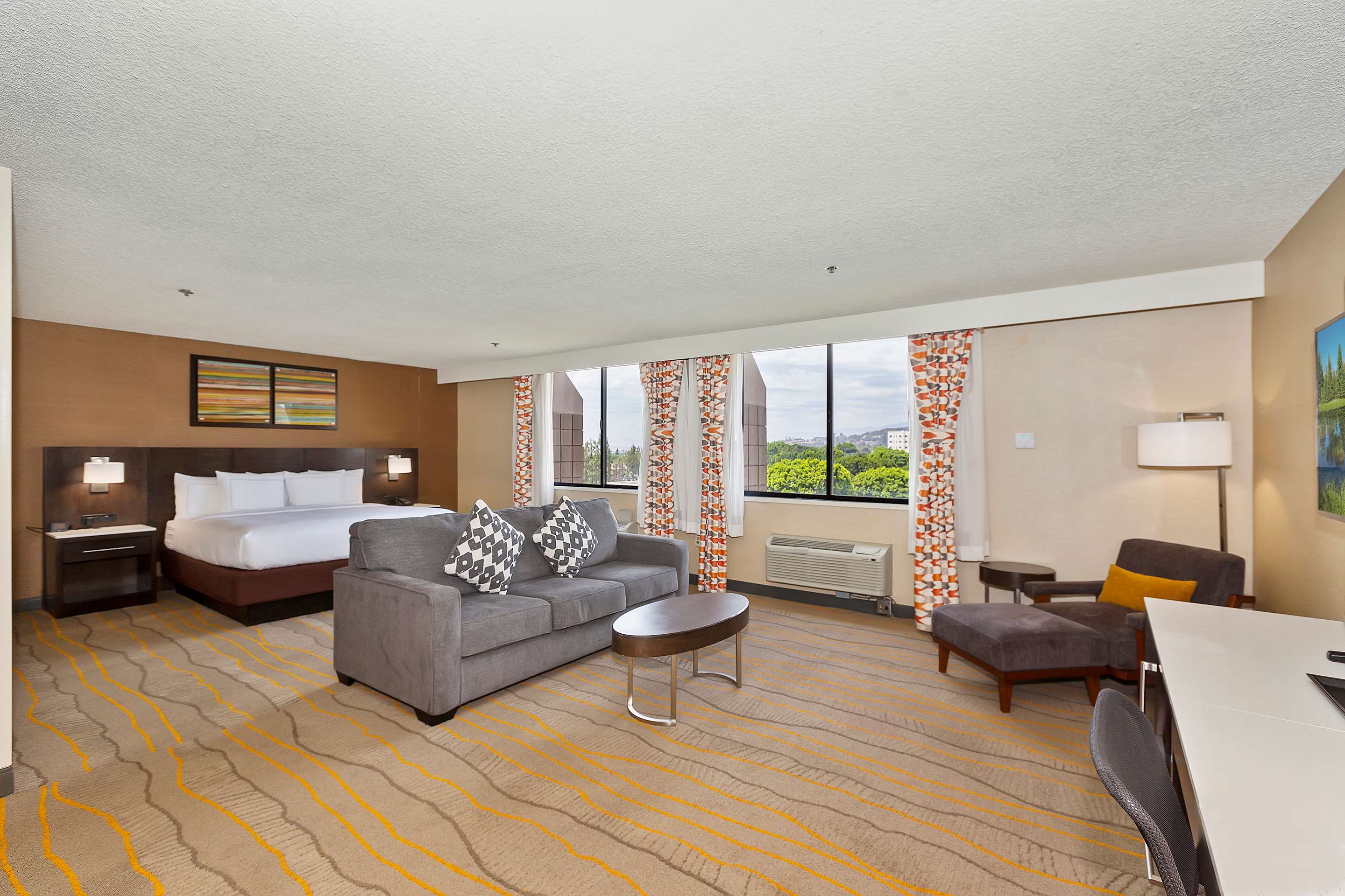 Guest room