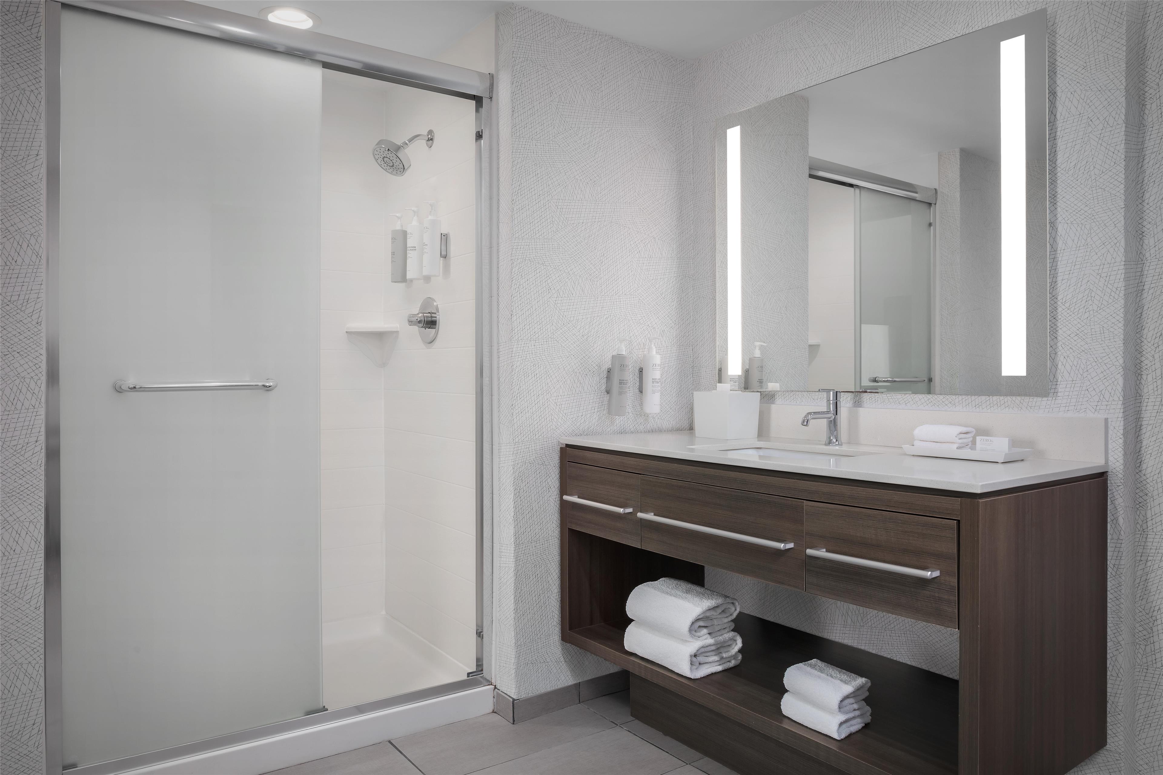 HOME2 SUITES BY HILTON LAS CRUCES - Tap to explore photos