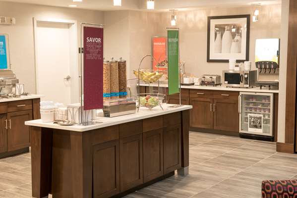 Amenities - Hampton Inn & Suites Bay City - I-75, Exit 164