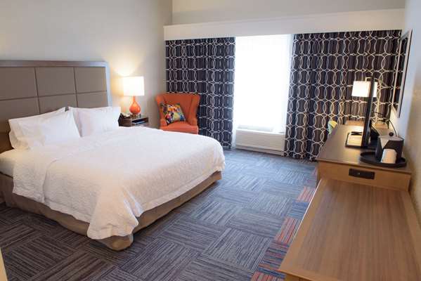  - Hampton Inn & Suites Bay City - I-75, Exit 164